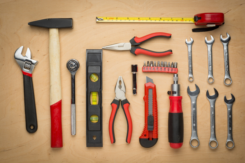 Bricolage ▷ Liste des 25 outils indispensables dans son atelier